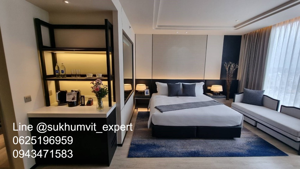 For RentCondoSukhumvit, Asoke, Thonglor : BTS Thonglor, for rent, Luxury serviced apartment, 1 bedroom, 1 bathroom, area 35 sq m, modern style.