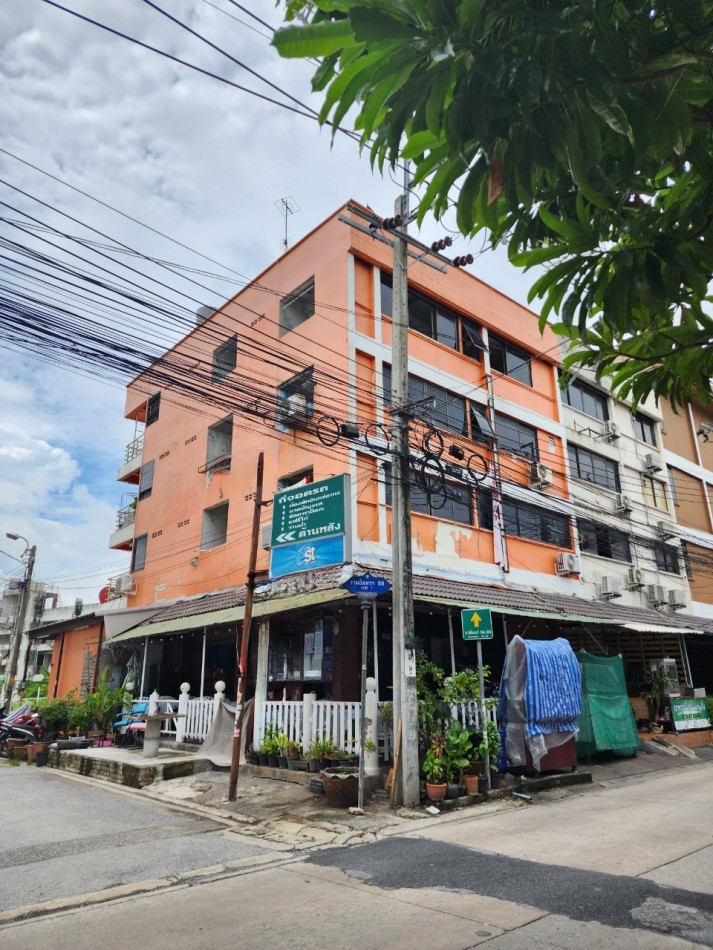 For SaleShop HouseSeri Thai, Ramkhamhaeng Nida : Commercial building for sale, corner unit, 2 units, 4 floors, Soi Ramindra 58, Soi Nawamin 94, 412 sq m., 51 sq m, with rooms for rent.