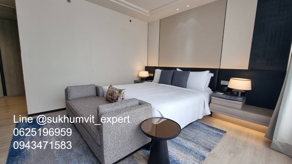 For RentCondoSukhumvit, Asoke, Thonglor : BTS Thonglor, luxury serviced apartment for rent, 3 bedrooms, 3 bathrooms, area 135 sq m, modern style.