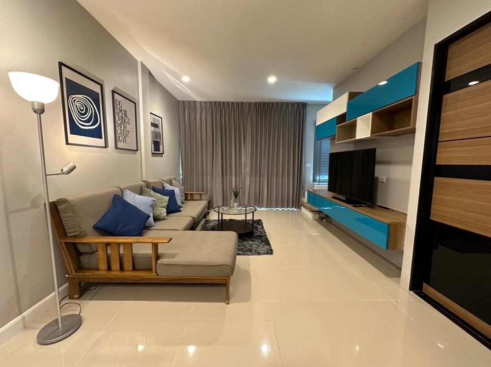 ขายทาวน์โฮมท่าพระ ตลาดพลู วุฒากาศ : 🔥For sale with tenant , contract til October 24, newly renovated house near CBD area sathorn, near BTS Wutthakat, Macro Kallaprapruek, The Mall Thapra