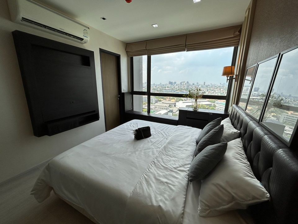 For SaleCondoOnnut, Udomsuk : Beautiful room for sale, RHYTHM Sukhumvit 44/1 Condo *next to BTS Phra Khanong*