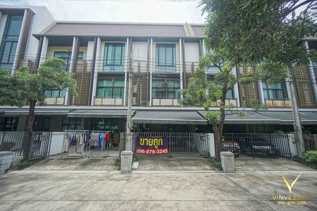 For SaleTownhomeBang Sue, Wong Sawang, Tao Pun : Townhome for sale, Flora, Flora Wong Sawang, 3 bedrooms, 3 bathrooms, 20 sq m, 3 floors.