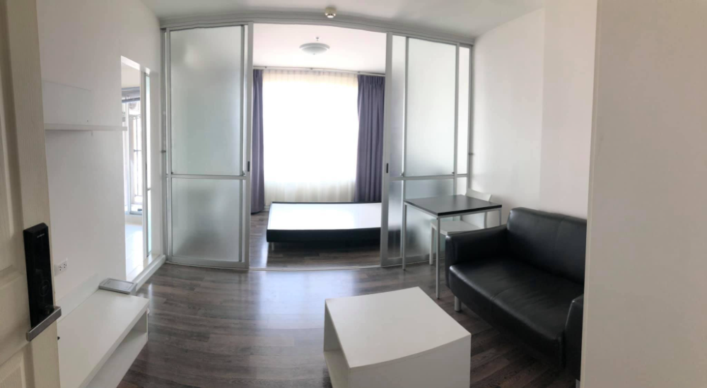 For SaleCondoWongwianyai, Charoennakor : dbura Prannok, fully furnished, 29.54 square meters, near Siriraj Hospital. Sold with tenant until August 2024.