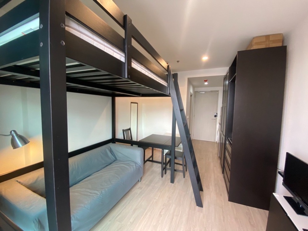 For RentCondoSiam Paragon ,Chulalongkorn,Samyan : Ideo Q Chula - Samyan【𝐑𝐄𝐍𝐓】🔥 Airy room, beautiful view, 2 -story bed, full furniture Near MRT Sam Yan 🔥 Contact Line ID: @hacondo