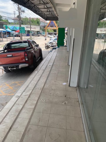 For RentWarehouseBang kae, Phetkasem : RK324 Warehouse for rent, 270 square meters, parking for 2 cars in front, next to Bang Waek Road, suitable for a storefront. Make a warehouse