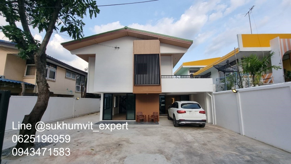 For SaleHouseOnnut, Udomsuk : (BTS Punnawithi, BTS Udomsuk) Single house for sale, renovated. Suitable for a home office. Soi Sukhumvit 101/1, 4 bedrooms, 2 bathrooms, 61 sq wah. Soi Wachiratham Sathit 52