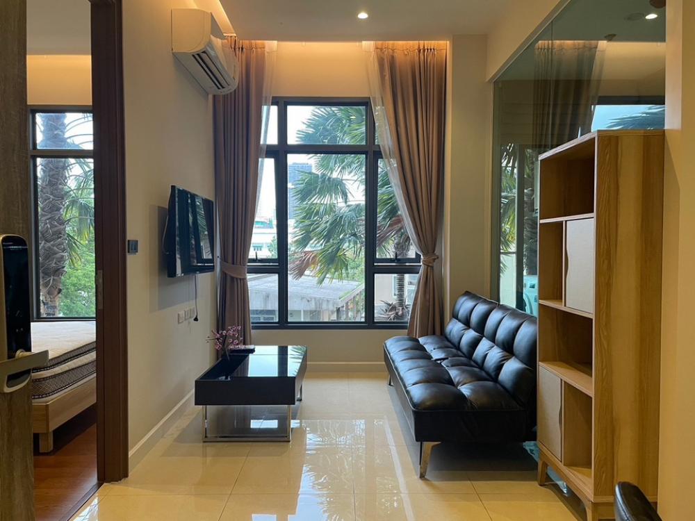 For RentCondoOnnut, Udomsuk : 🏢 Mayfair place Sukhumvit 50 🛏️ Beautiful room ✨ Good location 🌐 Food source 📍 Top floor 🌤️ Beautiful view 🛋️Fully Furnished 📺 Complete electrical appliances (special price)CODE : 01023