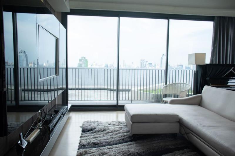 For SaleCondoRatchathewi,Phayathai : Condo For Sale Pyne by Sansiri 3 Bedroom 3 Bathroom 121.75 sqm