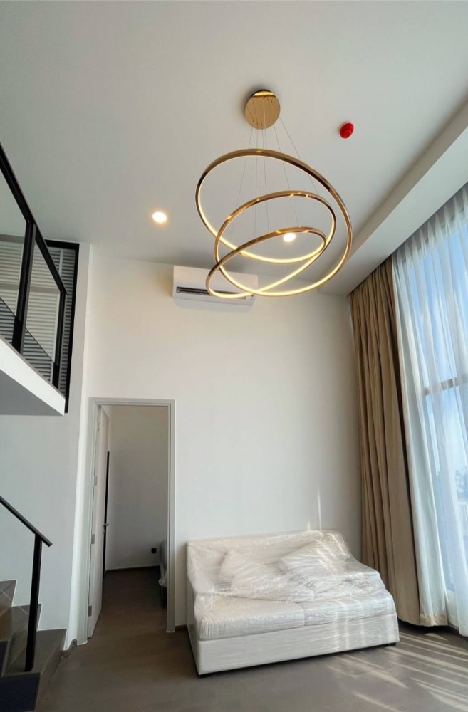 For RentCondoSiam Paragon ,Chulalongkorn,Samyan : Park Origin Chula - Samyan【𝐑𝐄𝐍𝐓】🔥 Brand new room !! Duplex 2 bedrooms, Chulalongkorn View, convenient to travel near MRT, ready to move in this July !! 🔥 Line Id: @hacondo