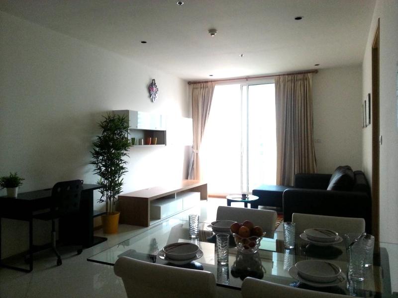 For RentCondoSathorn, Narathiwat : For Rent the empire place 1 Bedroom 1 Bathroom 65 sqm