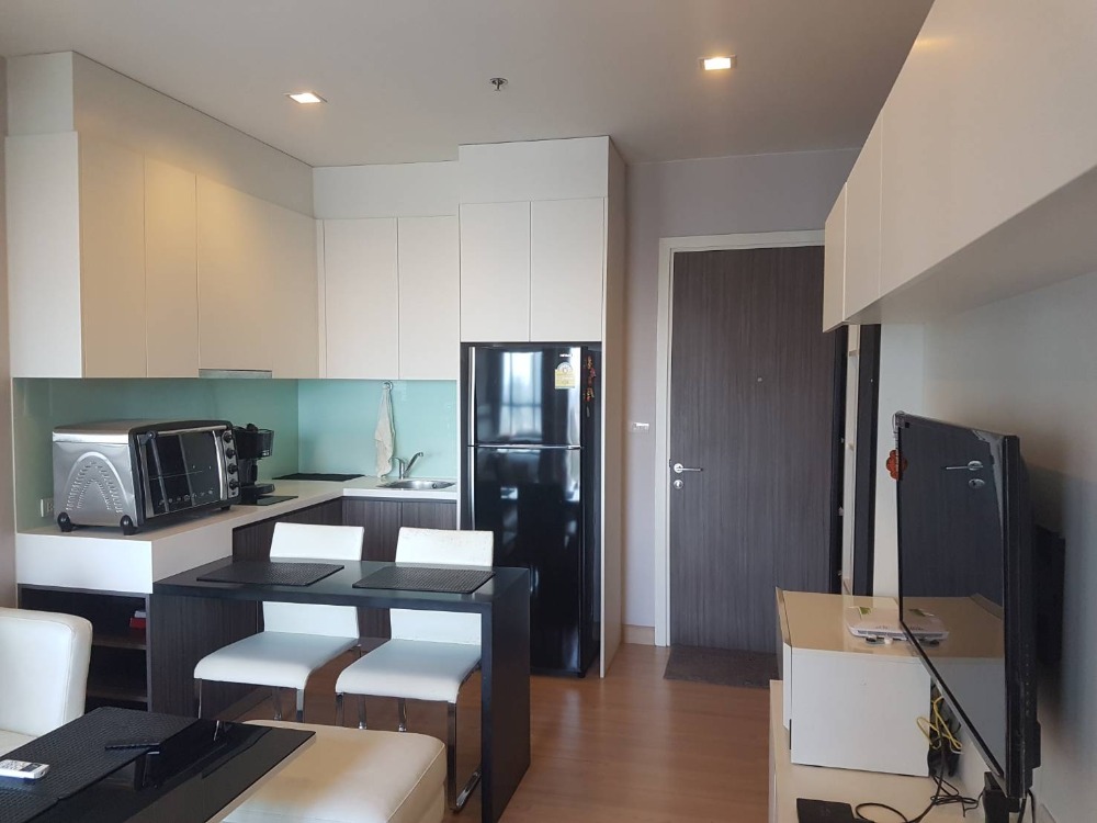 ขายคอนโดวงเวียนใหญ่ เจริญนคร : Urbano Absolute Sathon - Taksin / 1 Bedroom (SALE), เออร์บาโน่ แอบโซลูท สาทร - ตากสิน / 1 ห้องนอน (ขาย) DO071