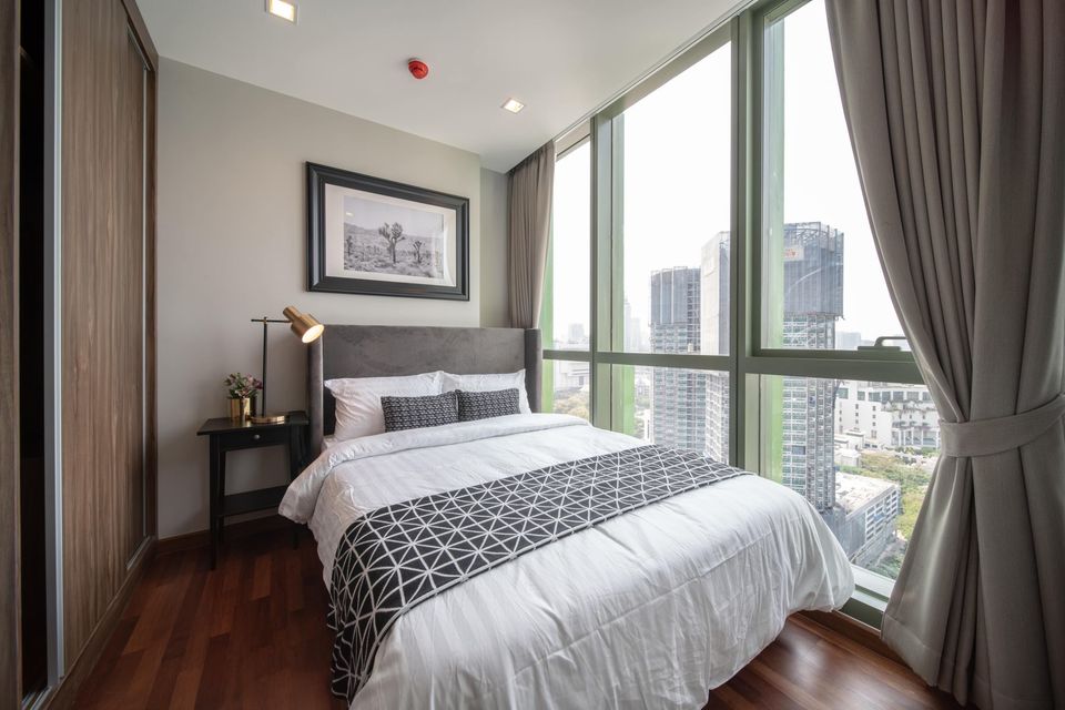 For RentCondoRatchathewi,Phayathai : Wish Signature Midtown Siam 1【𝐑𝐄𝐍𝐓】🔥 Elegant style decoration room Furniture and facilities, near MRT, just carry a bag ready 🔥 Contact Line ID: @hacondo