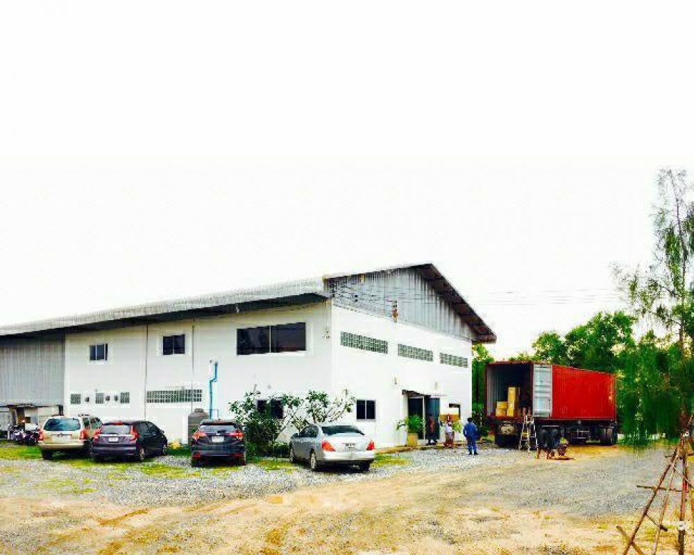 For RentFactoryMin Buri, Romklao : Factory for rent with office building, 3 rai, Suwinthawong Road, Khlong Udomkhachorn, Chachoengsao, formerly a furniture factory. Can increase land area