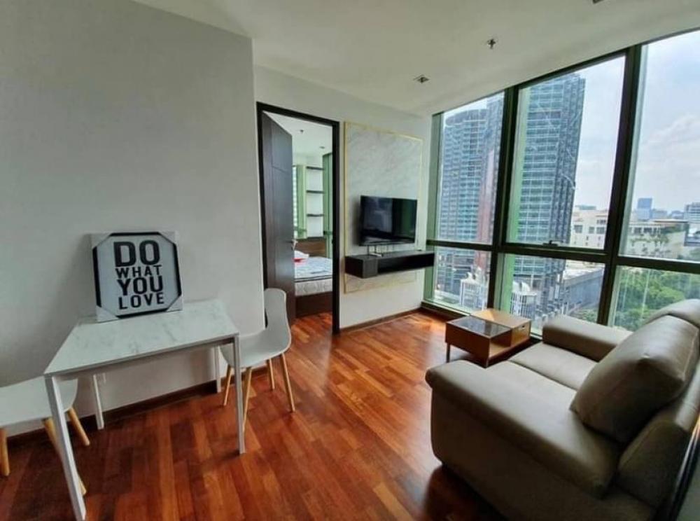 For RentCondoRatchathewi,Phayathai : Wish Signature : 35sq m, 17 th floor, One bedroom, 400 meters walk to Paragon, BTS Phaya Thai, near BTS Ratchathewi, only 300 meters., private lift, city view