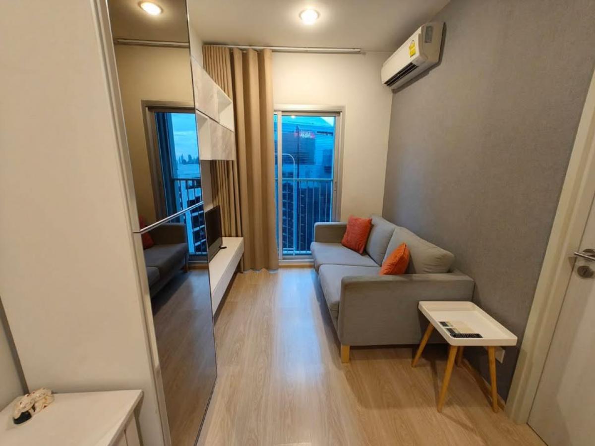 For RentCondoRatchadapisek, Huaikwang, Suttisan : For Rent Noble Revolve Ratchada Building 1 Bed 1 Bath Include Furniture and Appliances