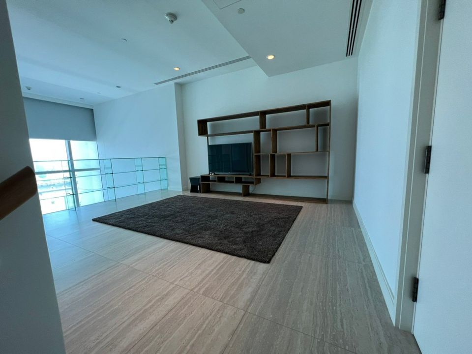 For RentCondoWitthayu, Chidlom, Langsuan, Ploenchit : 185 Rajadamri / 2 Bedrooms Duplex (FOR RENT), 185 Rajadamri / 2 Bedrooms (Rent) DO132