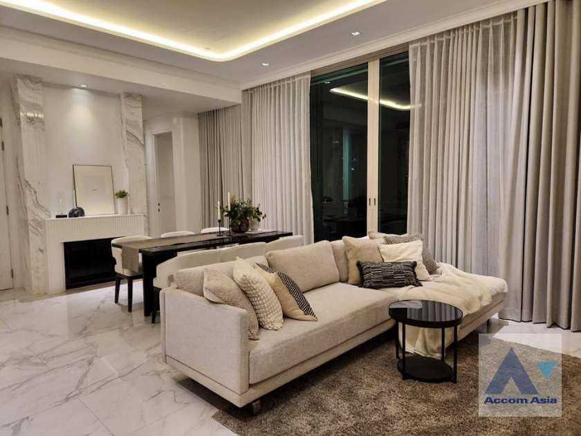 ขายคอนโดสุขุมวิท อโศก ทองหล่อ : 🔼🔽 AccomA Big Balcony 3 Beds Condominium for Sale in Sukhumvit, BTS Phrom Phong at Royce Private Residences