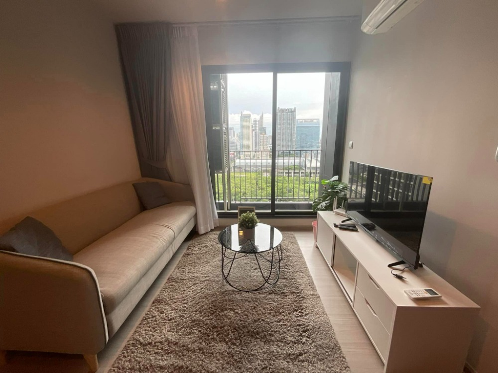 For RentCondoRama9, Petchburi, RCA : Available 01/01/2025 Luxury Condo Life Asoke-Rama 9, 2 bedrooms, near MRT Rama 9 station, Phetchaburi