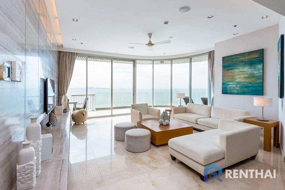 For SaleCondoPattaya, Bangsaen, Chonburi : Beachfront Penthouse in Wongamat with Private Beach Access for Sale!