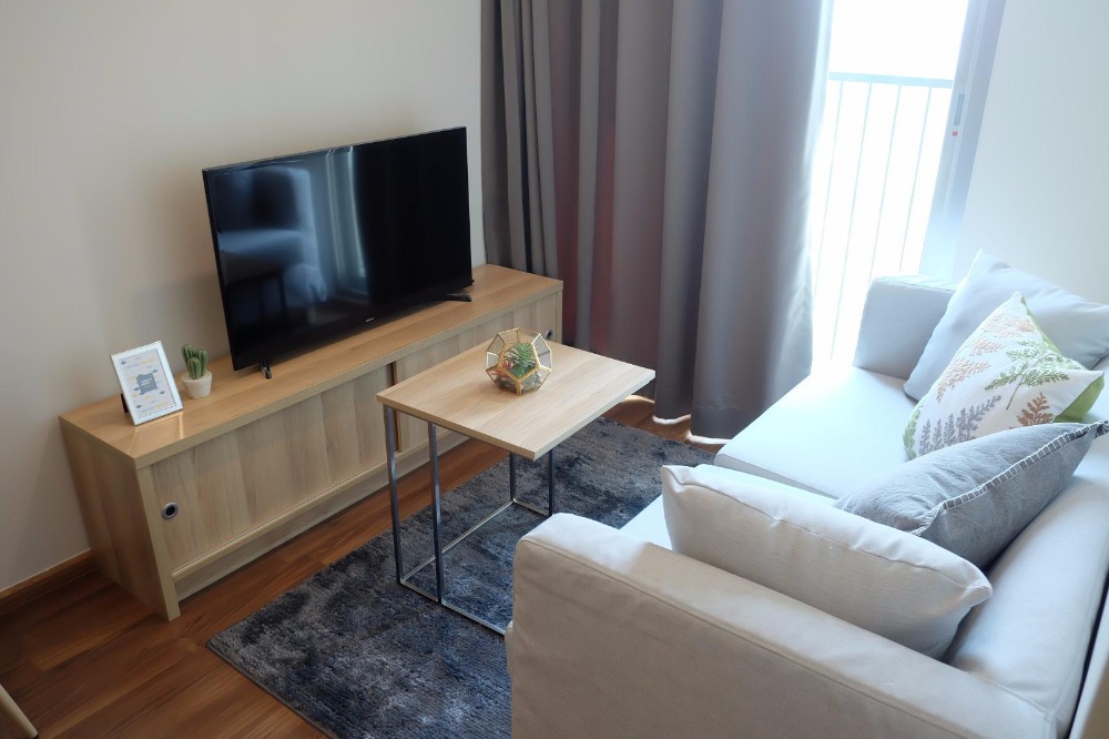 ให้เช่าคอนโดรัชดา ห้วยขวาง : ***For RENT   Noble Revolve Ratchada 2, 1 bedroom (s) ***