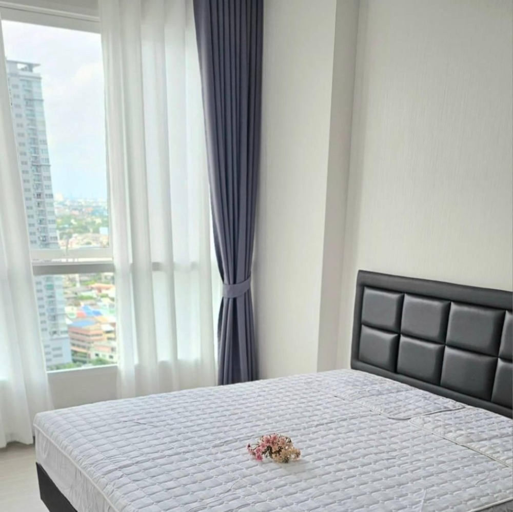 For RentCondoThaphra, Talat Phlu, Wutthakat : ★ Supalai Loft Sathorn-Ratchaprek ★ 56 sq m., 21st floor (2 bedrooms, 1 bathroom), ★ Near Interchange BTS x MRT Bang Wa Station 450 meters ★ Connects to the city center, Sathorn-Silom business area easily and quickly ★