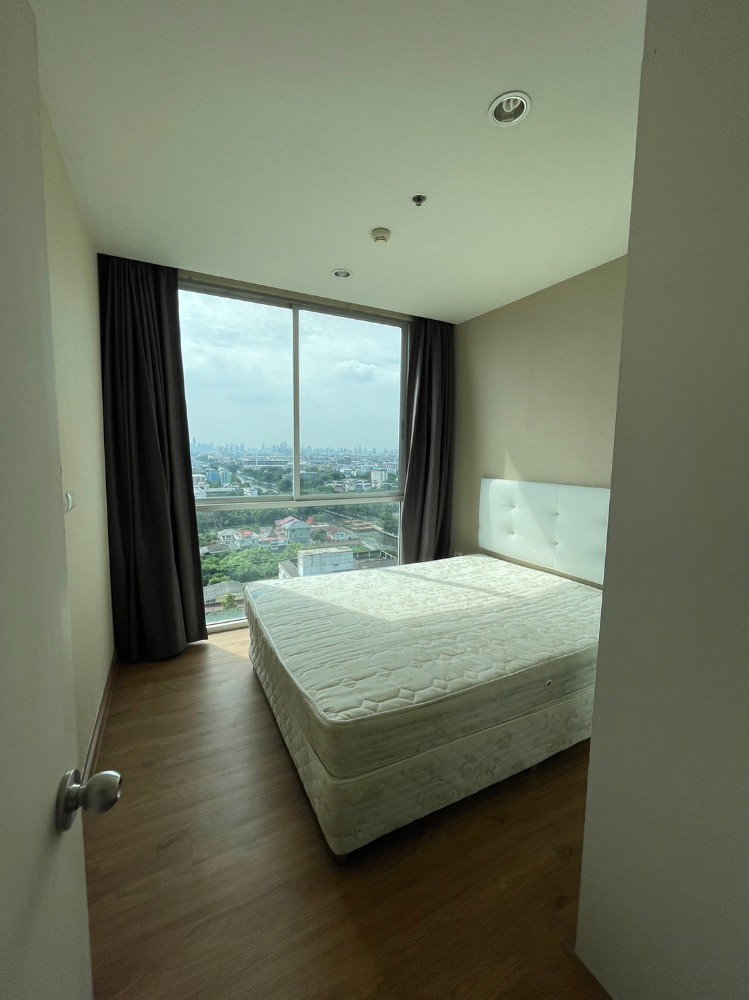 For SaleCondoRamkhamhaeng, Hua Mak : (Code S3912) Condo for sale Chewathai Ramkhamhaeng, price 1.6 million baht, near ARL Ramkhamhaeng, Khlong Saen Saep Pier, The Mall, Foodland, convenient travel, near shopping areas.