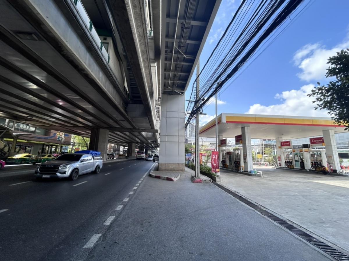 For SaleLandBangna, Bearing, Lasalle : Land for Sales - Shell Gas Station/EV Charger 1.5 Rai (Main Road) Sukhumvit Bearing Land for sale with Shell gas station business, 520,000 baht sq m, near BTS.