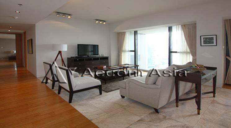 For RentCondoSathorn, Narathiwat : (1518394) 3 Bedrooms Condominium for Rent in Sathorn, Bangkok near BTS Chong Nonsi - MRT Lumphini at The Met Sathorn