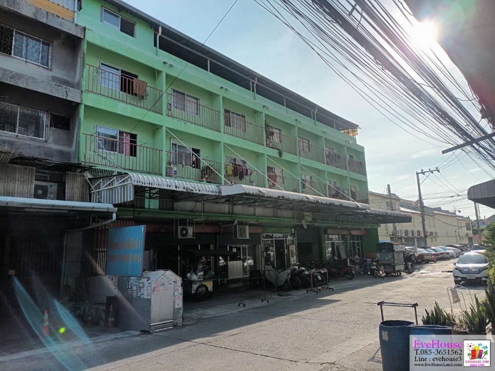 For SaleShop HouseOnnut, Udomsuk : 7 Shophouse for sale at Ramkhamhaeng Only 350 m. from the Airport Rail Link, Ramkhamhaeng station  Near Khlong Tan intersection  Ramindra-At Narong Expressway Size of Land 140 sq.wa.