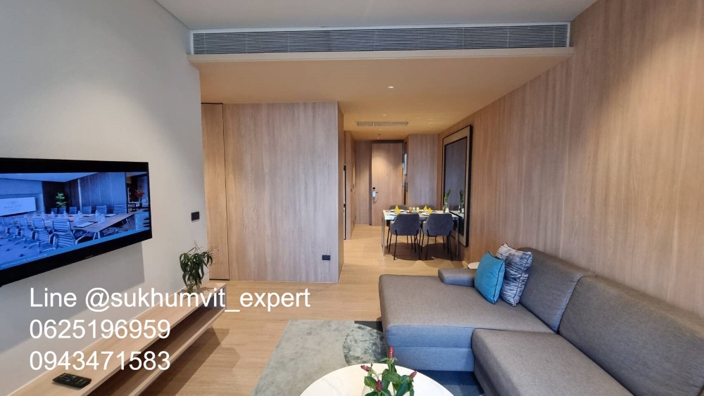 For RentCondoSukhumvit, Asoke, Thonglor : BTS Thonglor, luxury serviced apartment for rent, 2 bedrooms, 2 bathrooms, area 85 sq m, modern style.