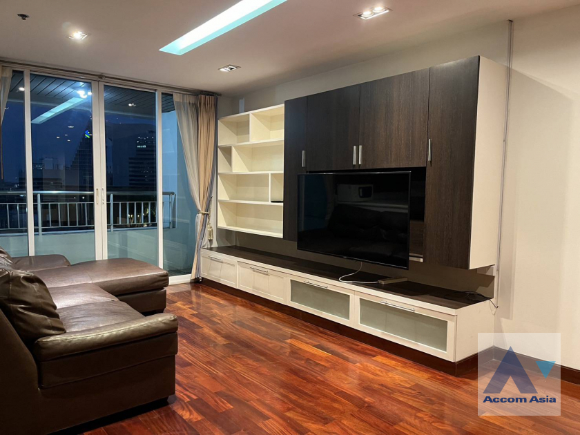 For RentCondoWitthayu, Chidlom, Langsuan, Ploenchit : (25050) 2 Bedrooms Condominium for Rent in Ploenchit, Bangkok near BTS Chitlom at Urbana Langsuan