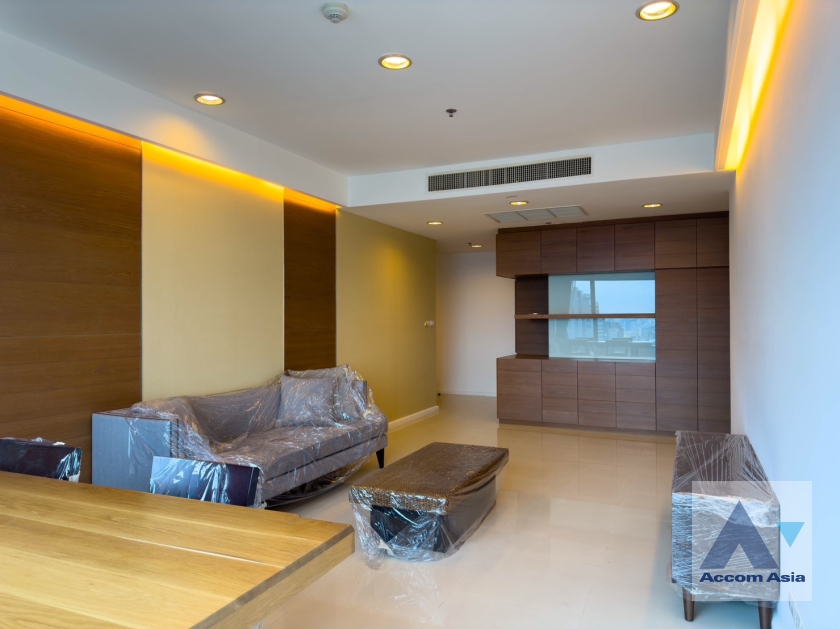 For RentCondoWitthayu, Chidlom, Langsuan, Ploenchit : 🔼🔽 AccomA 2 Beds Condominium for Rent in Ploenchit, BTS Chitlom at Royal Maneeya Executive Residence