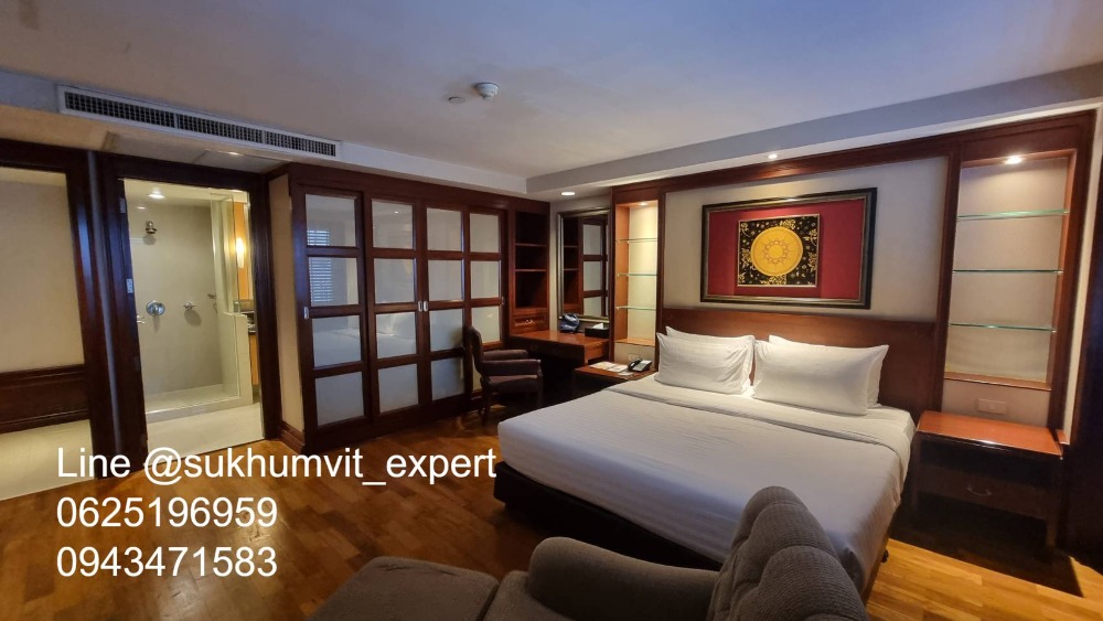 For RentCondoSukhumvit, Asoke, Thonglor : Thonglor service apartment for rent, 2 bedrooms, 2 bathrooms, area 131 sq m., includes bathtub.