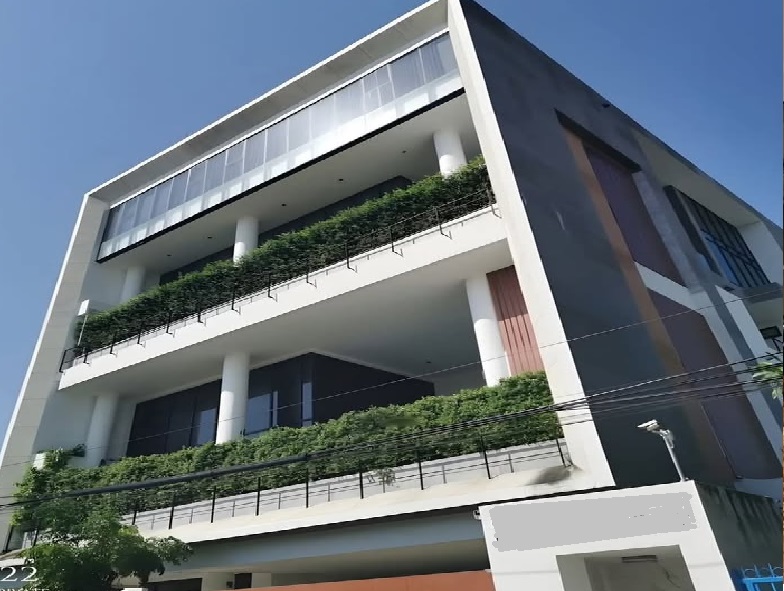 For RentHome OfficeOnnut, Udomsuk : For Rent, single house for rent, luxury house, 6-storey pool villa, with passenger lift, Project 22 Private Residence / Soi Hua Mak, Krungthep Kreetha / usable area 2,047 square meters, Fully Furnished / parking for 10 cars