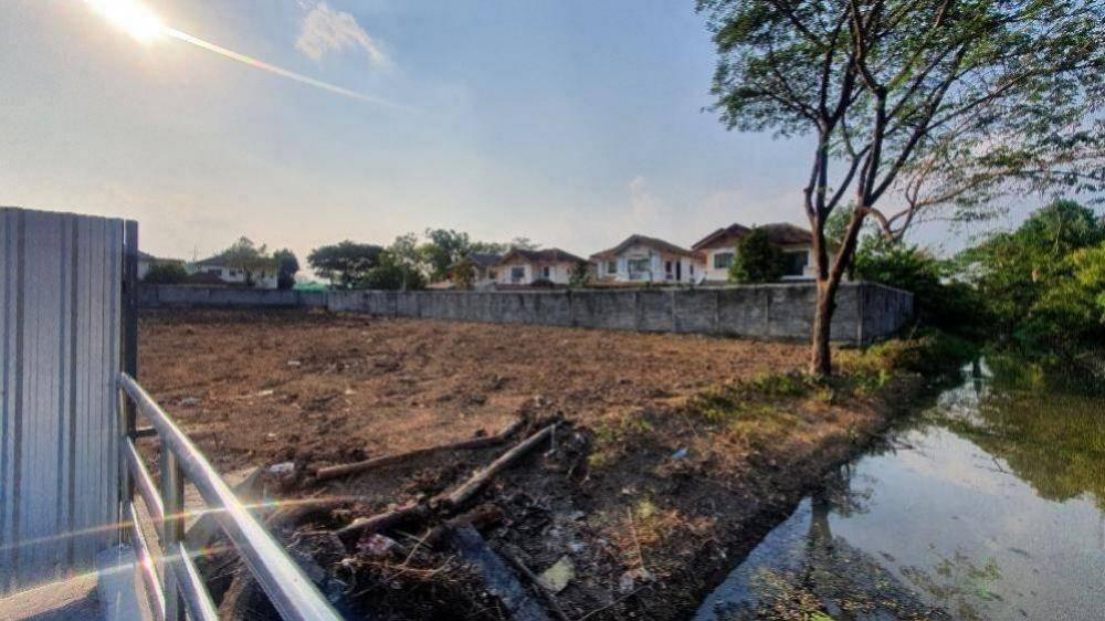 For RentLandSeri Thai, Ramkhamhaeng Nida : 🎉Beautiful plot of land for rent, size 3 rai 1 ngan 21 square wah, near Bang Chan Police Station. Good environment There are many ways to enter and exit.