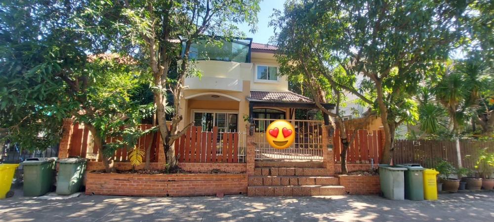 For SaleHouseRathburana, Suksawat : 🔥Hot 🔥Single house for sale, cheaper than the market, 3.2 mb., land 57 sq m., Soi Pracha Uthit 90, selling as is. Theres space on the side as well. If interested, message me quickly.