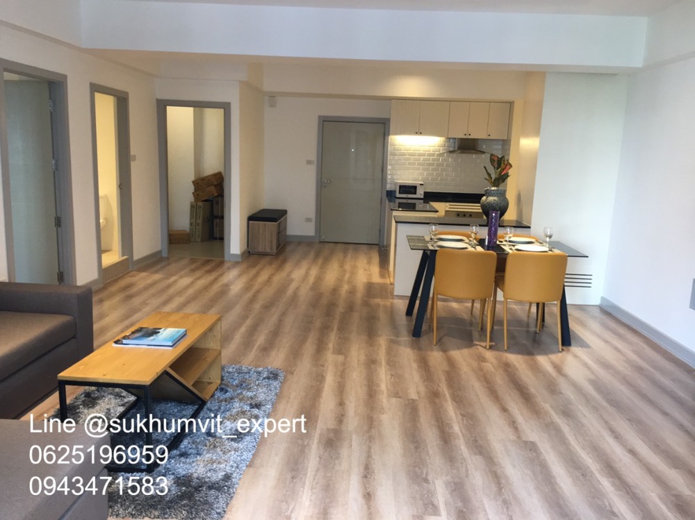 For RentCondoSukhumvit, Asoke, Thonglor : Pet friendly BTS Asoke for rent, luxury apartment, 2 bedrooms, 3 bathrooms, 160 sq m, negotiable price, has swimming pool, tennis court, fitness