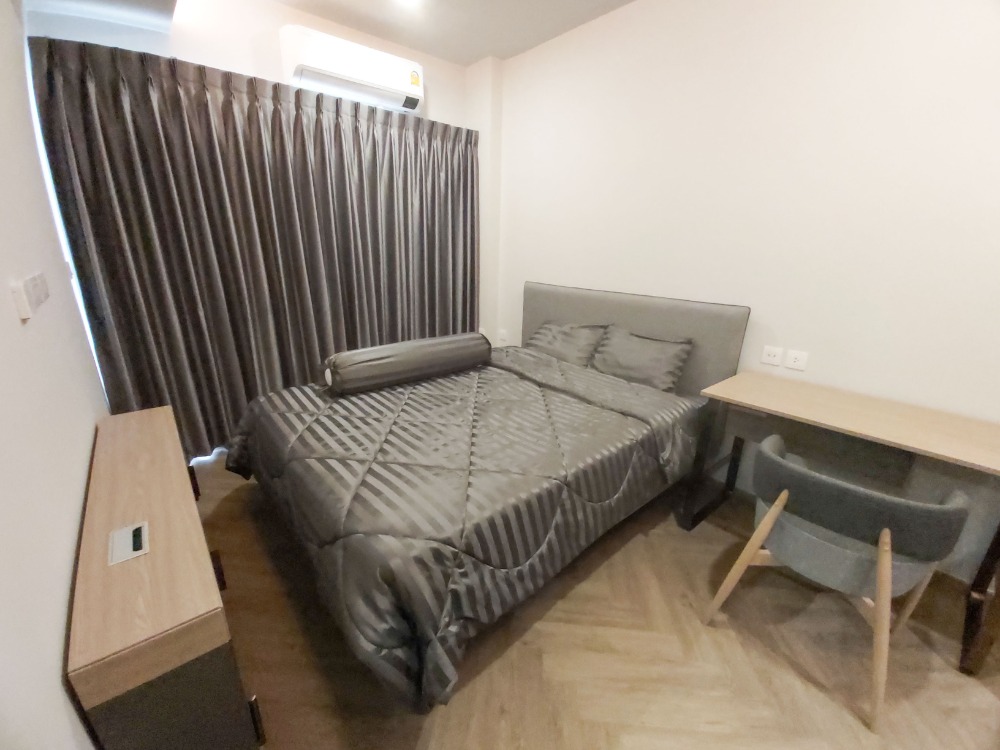 For RentCondoSiam Paragon ,Chulalongkorn,Samyan : Chapter Chula - Samyan【𝐑𝐄𝐍𝐓】🔥 Gray tone room, luxurious decoration, Walk in Closet, near MRT Sam Yan.🔥 Contact Line ID: @hacondo