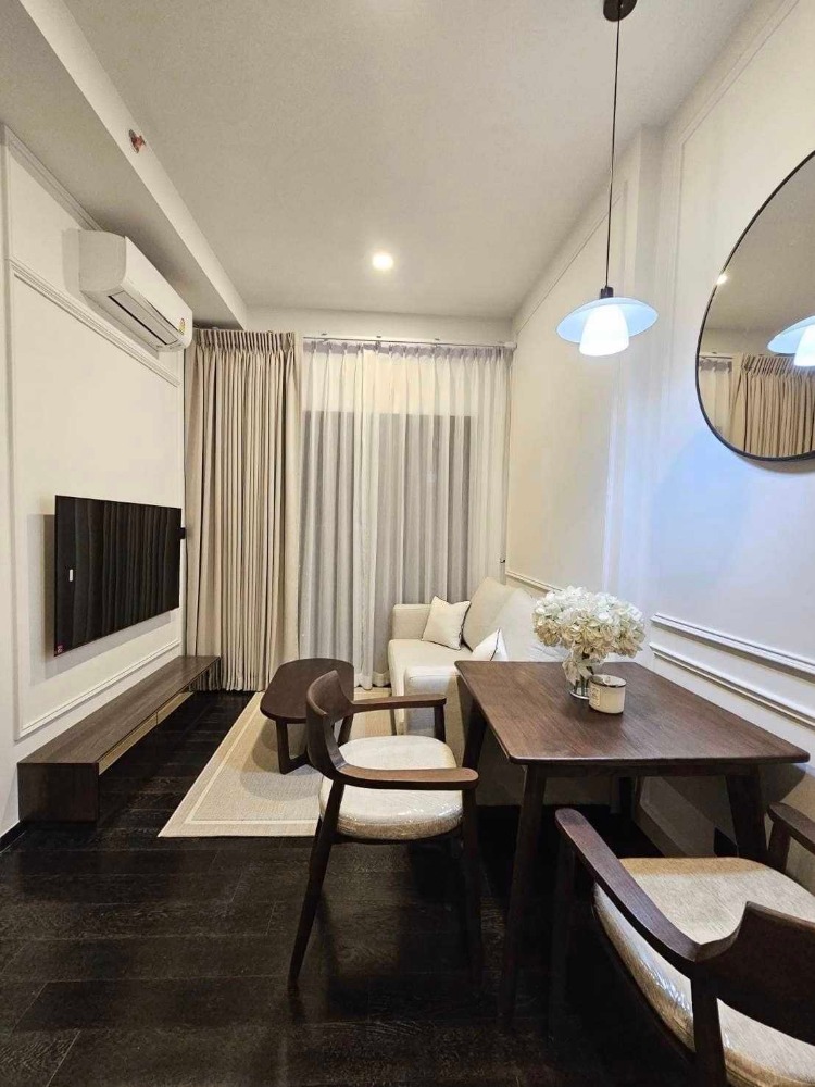 For RentCondoSukhumvit, Asoke, Thonglor : Luxury condo, beautiful room, Park Origin thonglor, fully furnished. Ready to move in