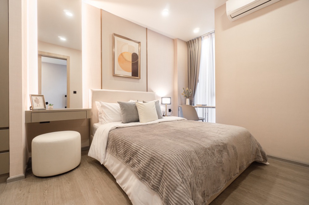 For RentCondoSiam Paragon ,Chulalongkorn,Samyan : Cooper Siam【𝐑𝐄𝐍𝐓】🔥 Minimal room decorated with white tones, warm, comfortable eyes. 🔥 Contact Line ID: @hacondo