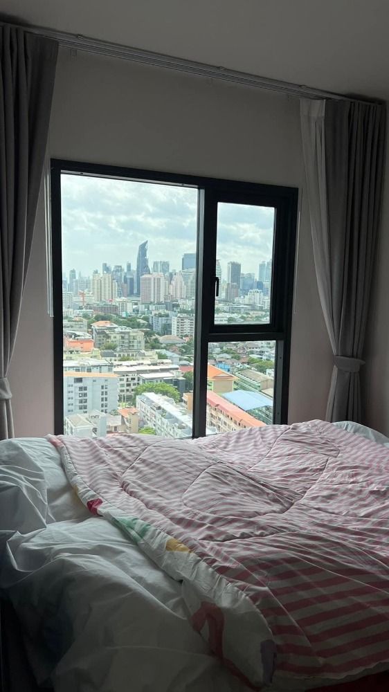 For RentCondoRama9, Petchburi, RCA : Shuttle bus service to MRT Phetchaburi and BTS Thonglor every hour :28sq m, 9th floor (Onebedroom)@THE BASE เพชรบุรี-ทองหล่อ