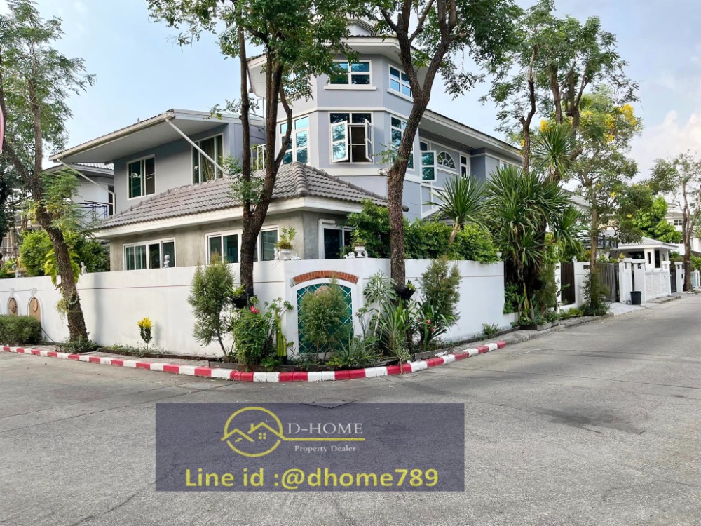 For SaleHouseLadprao, Central Ladprao : 2-storey detached house for sale, corner house Along Ramintra Expressway, Ban Lat Phrao Village 1, beautiful house ready to move in. High privacy