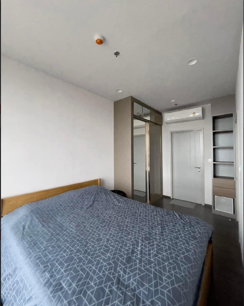 For RentCondoSukhumvit, Asoke, Thonglor : Oka- Huas♦ Size 35 sq m, 18th floor ♦ 1 bedroom, 1 bathroom, near BTS Thonglor ♦ Beautiful built-in, fully furnished, ready to move in, very new room ♦ Convenient transportation