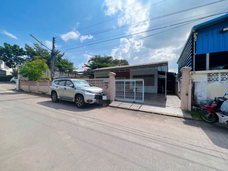 For SaleHouseSriracha Laem Chabang Ban Bueng : Single house for sale in Sriracha House outside the project Soi Wang Hin-Sriracha