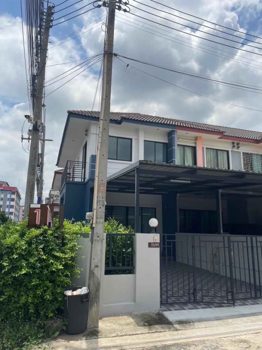 For SaleTownhouseMin Buri, Romklao : 📣📣House for sale in Suwinthawong zone, area 26.9 square wah, 2-story townhouse, corner unit 🏡2 bedrooms, 2 bathrooms, 1 parking space.