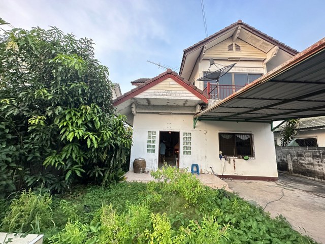 For SaleHousePathum Thani,Rangsit, Thammasat : 2-story detached house for sale, Manorom Place 7 Village, Lam Luk Ka, area 76.20 sq m, front of the house faces south. The wind and weather are definitely good, good location, nice community, wide area around the house, Lam Luk Ka, Pathum Thani Province.