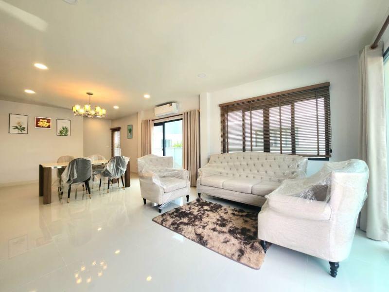 For RentHouseBangna, Bearing, Lasalle : The Centro Bangna 4 Bedroom 50.8 sqw