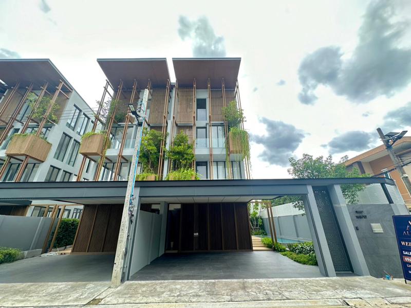 For SaleChokchai 4, Ladprao 71, Ladprao 48, : House for Sale at Alive Ekamai-Ramintra 3 Bedrooms