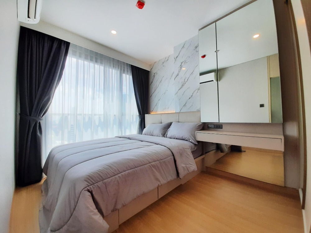 For RentCondoRama9, Petchburi, RCA : ★ Lumpini suite Phetchaburi-Makkasan ★ 27 sq m., 28th floor (1 bedroom, 1 bathroom), ★ near Airport Link Makkasan, Bts Asoke ★ near SWU ★ many amenities ★ Complete electrical appliances