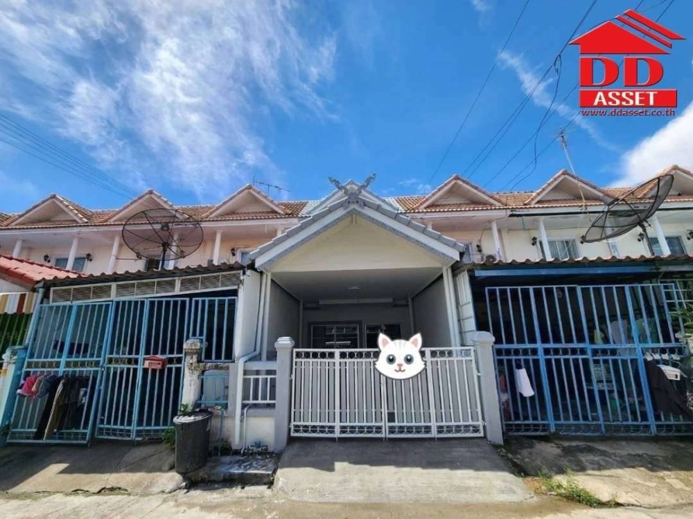 For SaleHouseSamut Prakan,Samrong : 2-story townhouse for sale, Putsi Villa 5 Village, Phraeksa, Samut Prakan, newly renovated house, ready to move in, code TH8002.